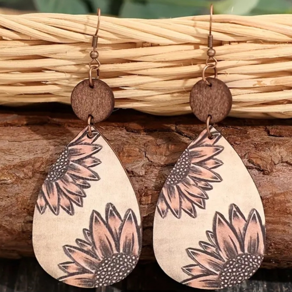 Floral Teardrop Earrings in Brown and Cream